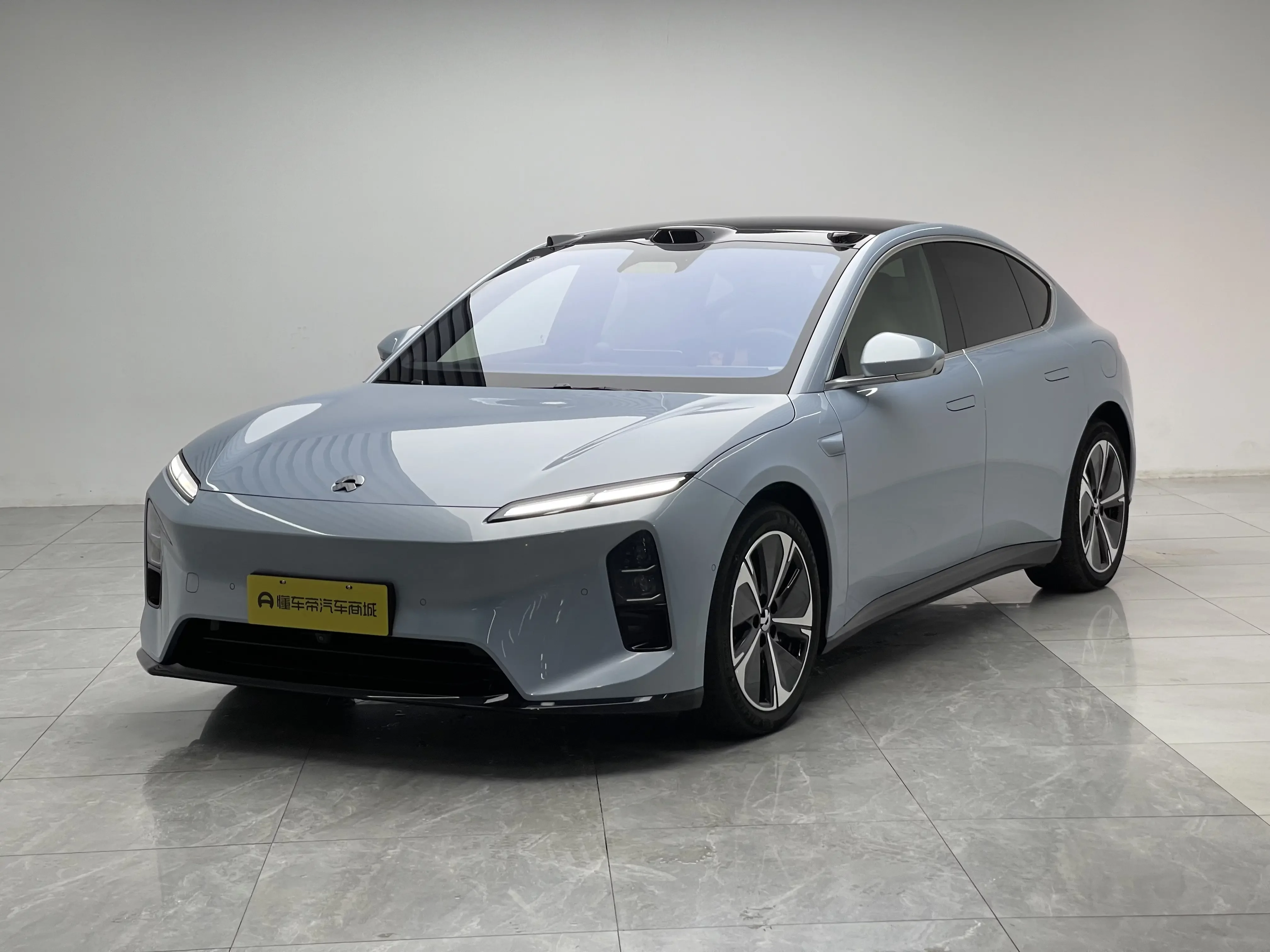 NIO ET5