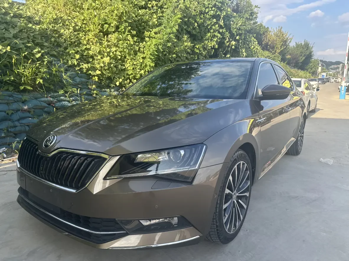 Skoda SuperB