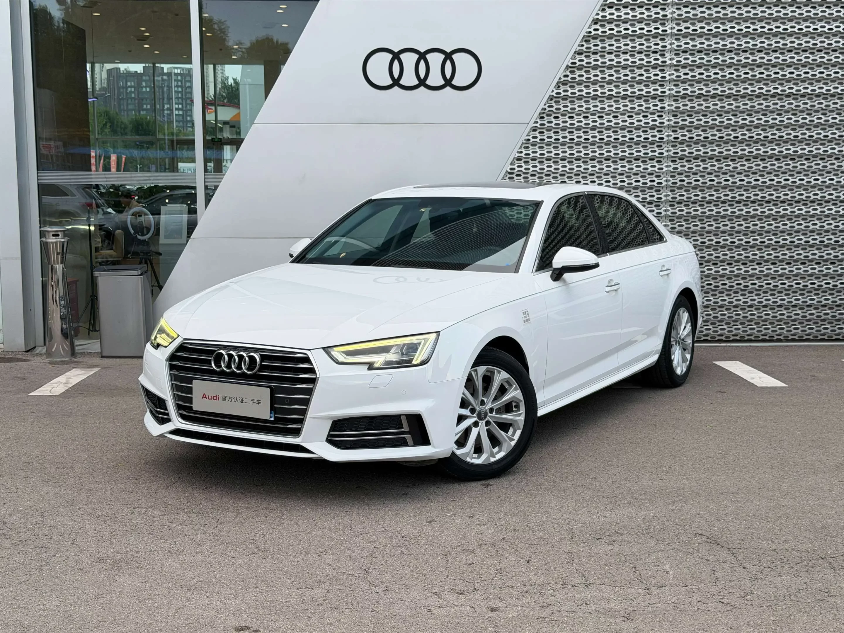 Audi A4L  из Китая