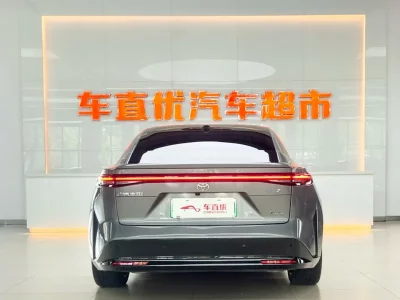 Toyota Platinum 7