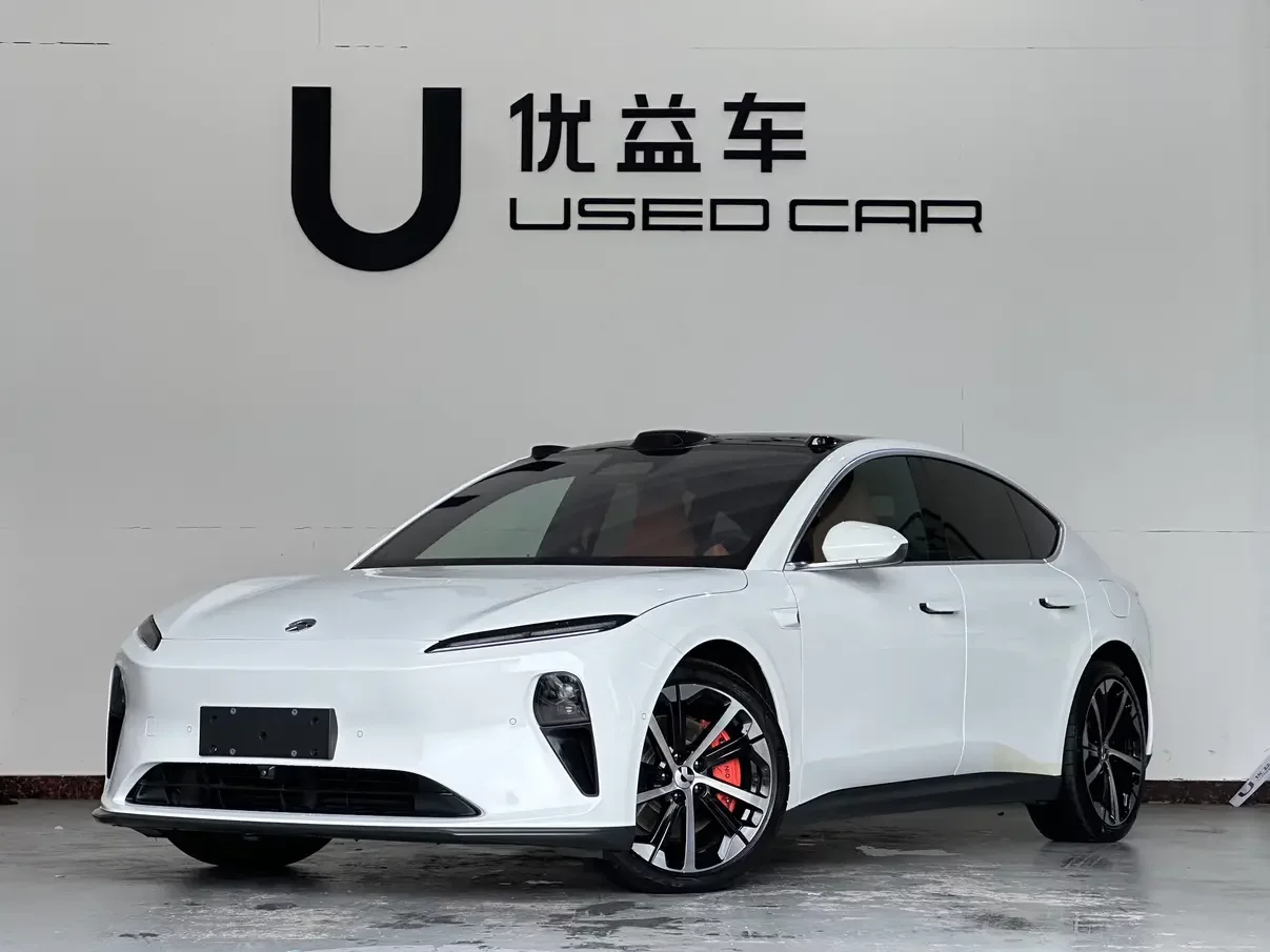 NIO ET5