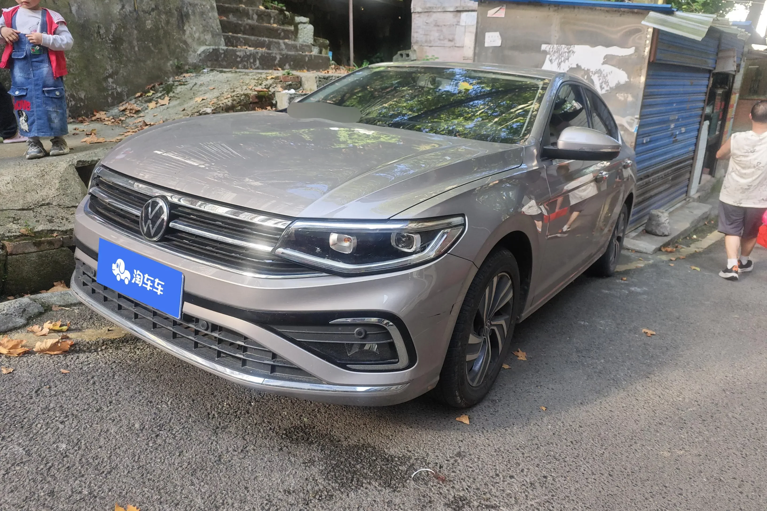 VOLKSWAGEN BORA