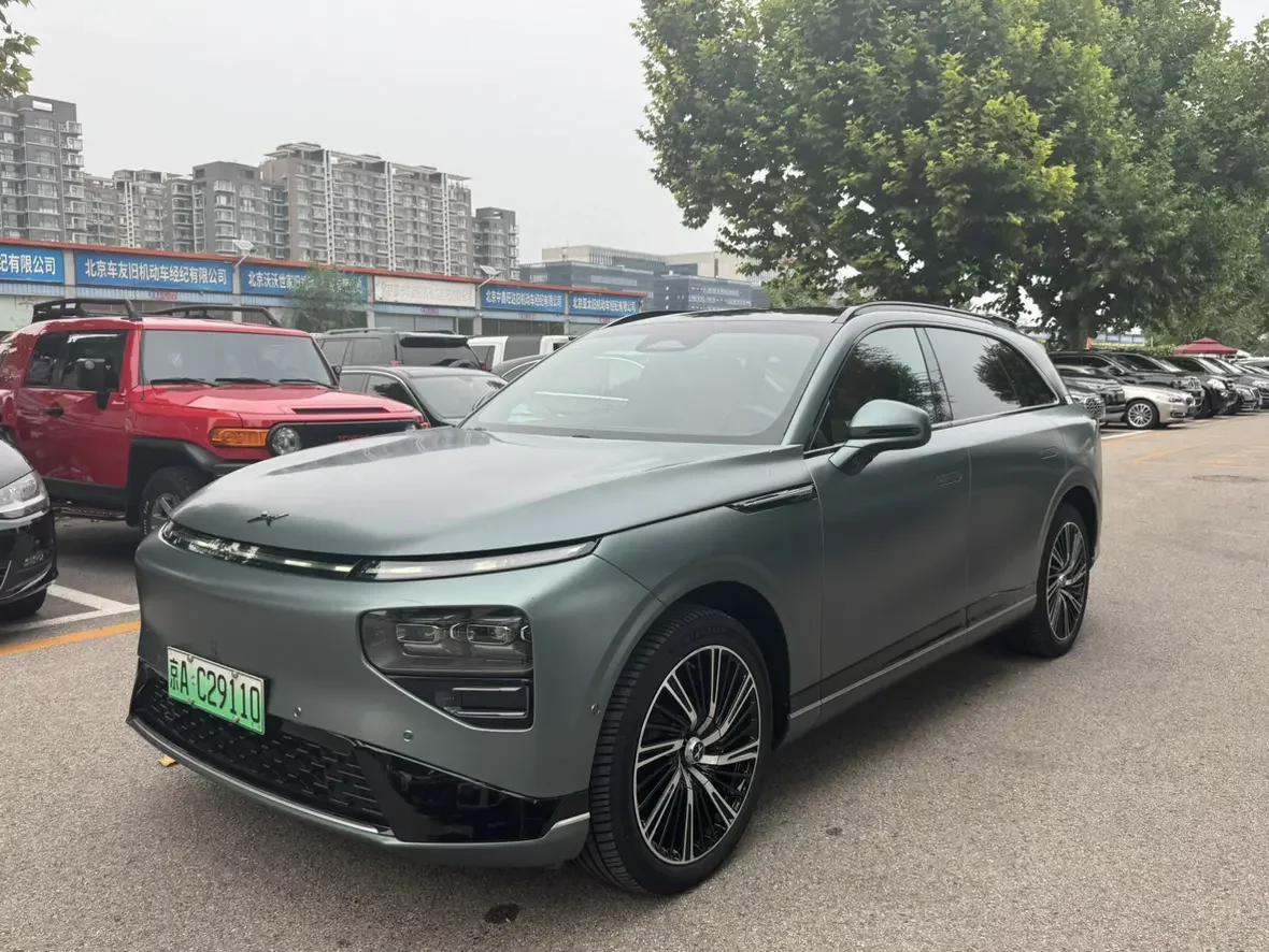 Xpeng G9