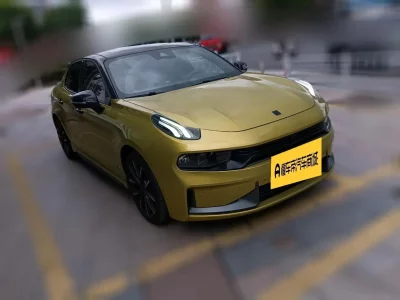 Lynk & Co 03