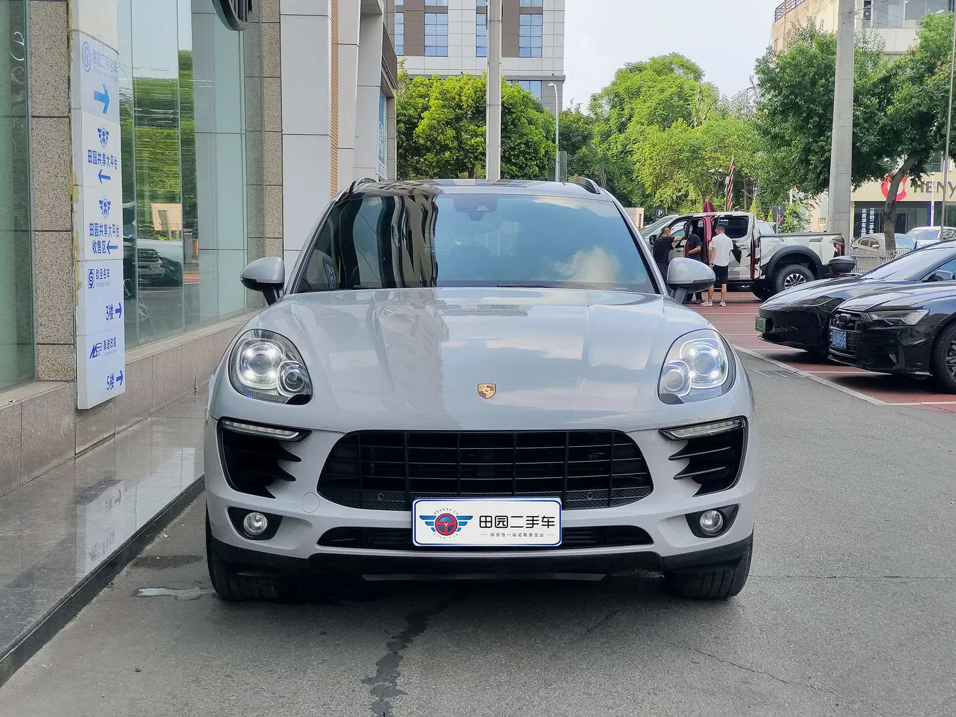 Porsche Macan  из Китая