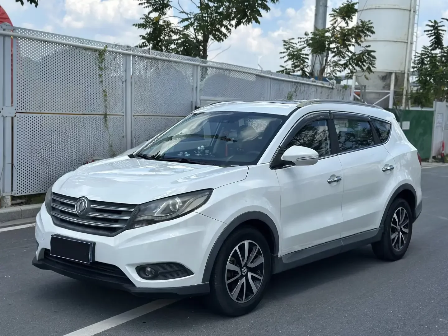 Dongfeng Fengon 580