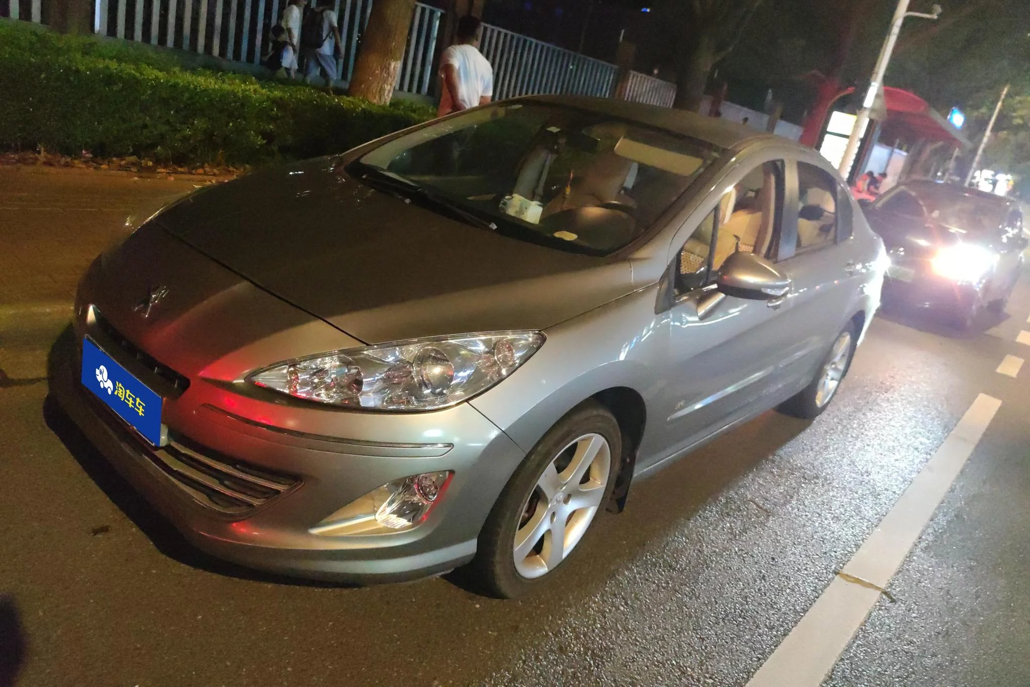 Peugeot 408  из Китая