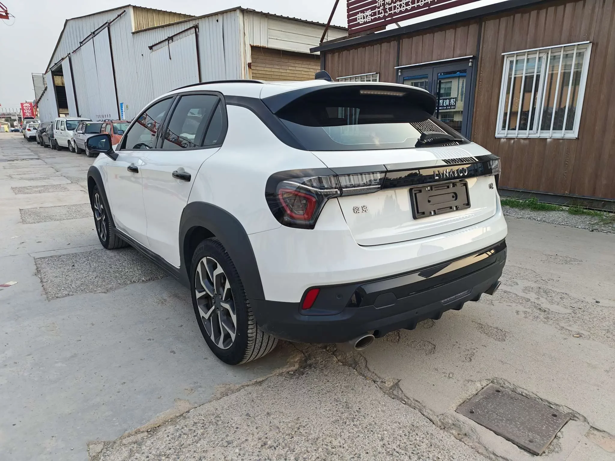 Lynk & Co 02