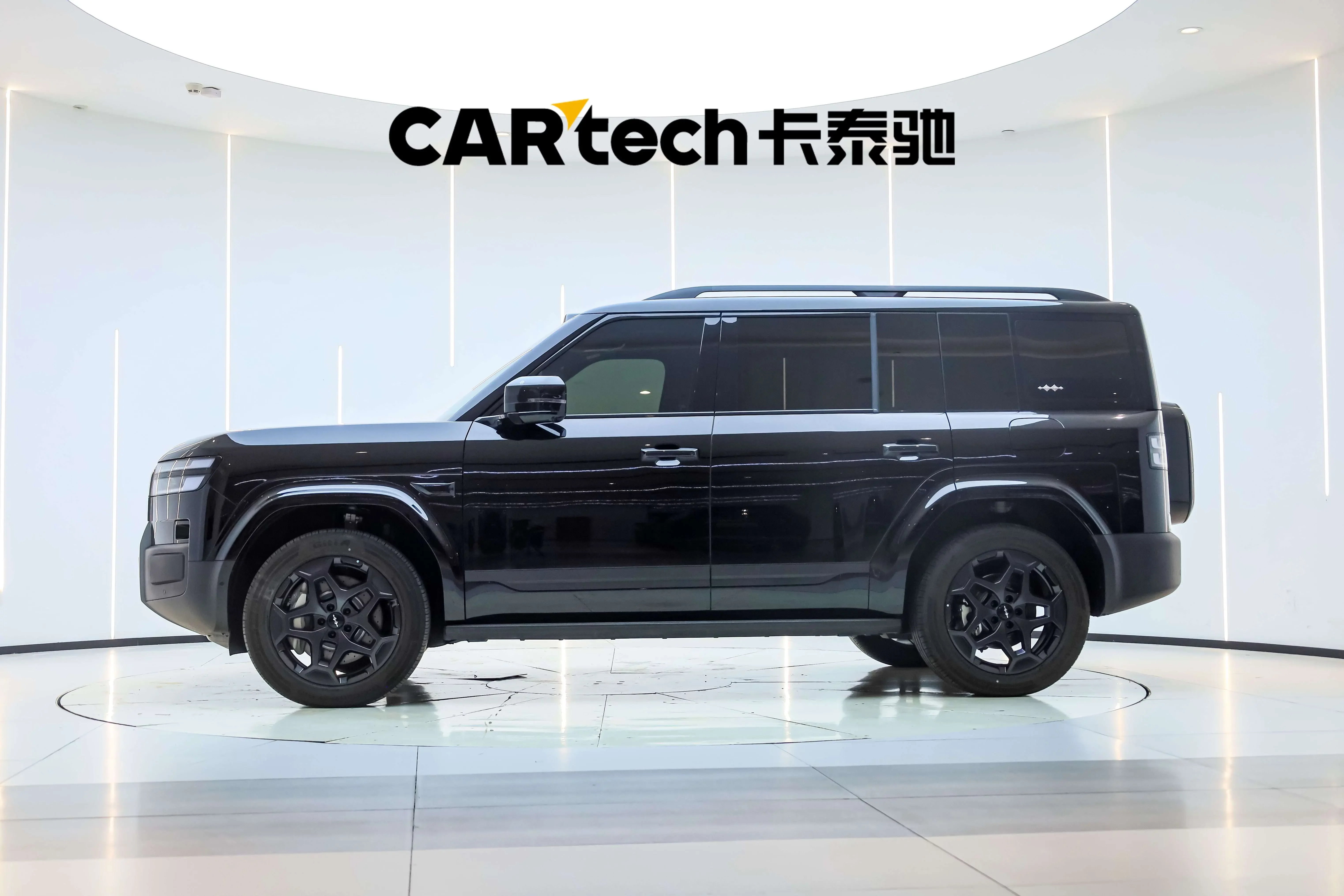 BYD Leopard Titanium 7 PHEV