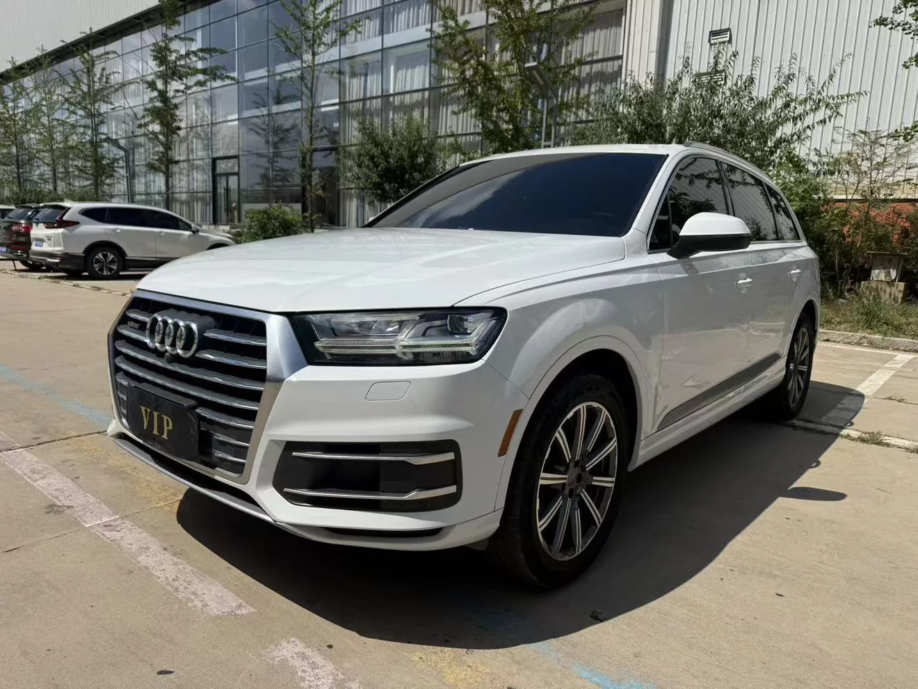 Audi Q7  из Китая
