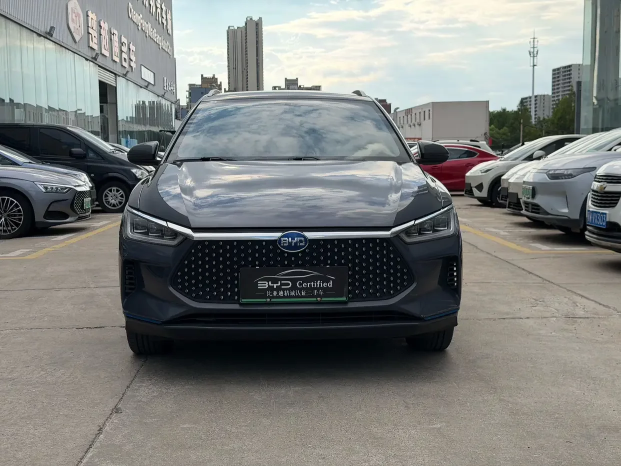 BYD e2