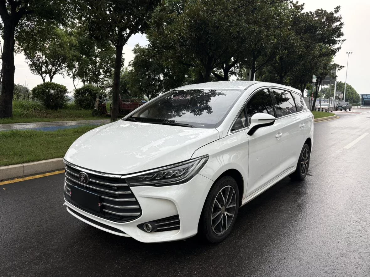 BYD Song MAX
