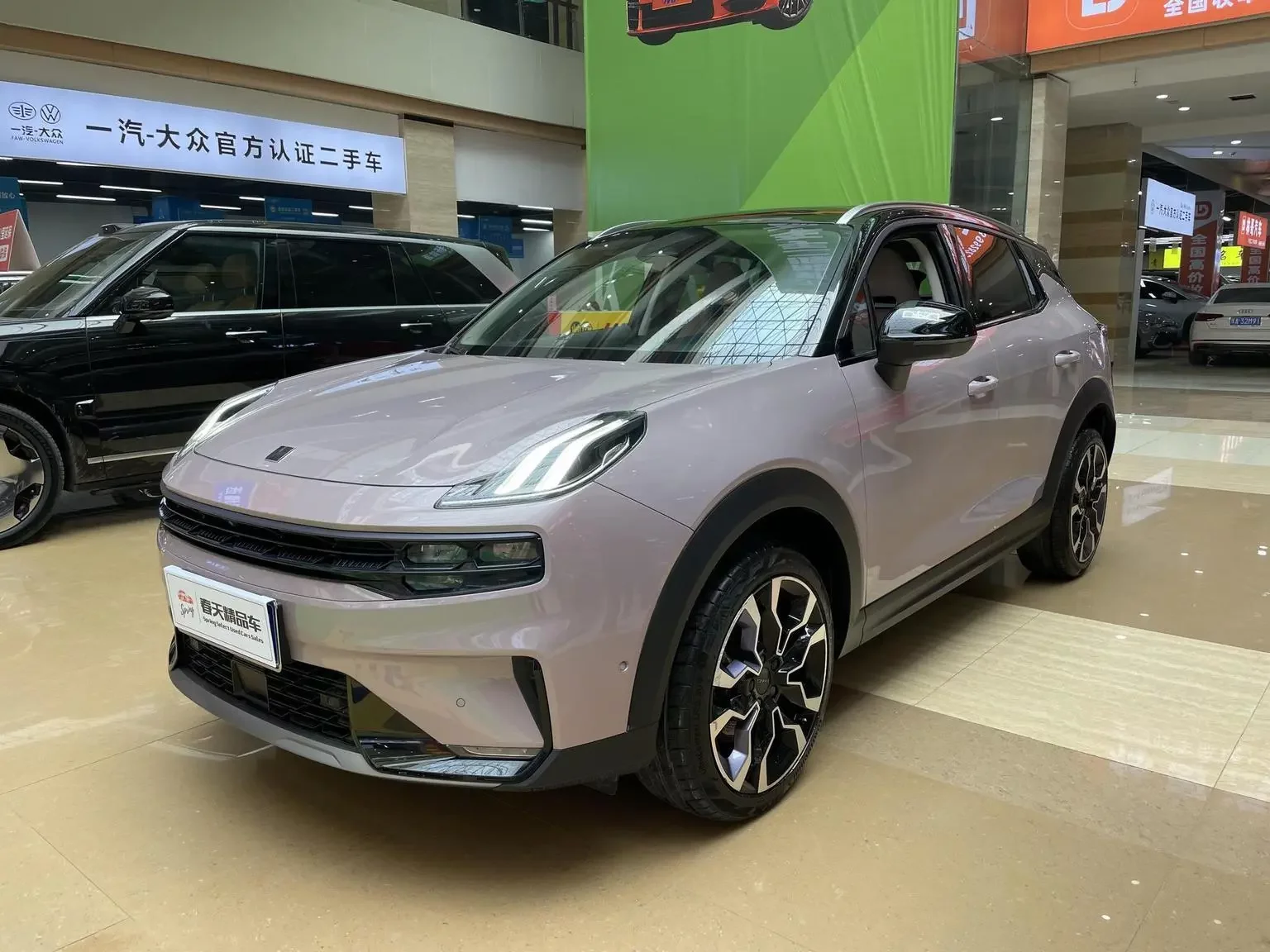 Lynk & Co 06