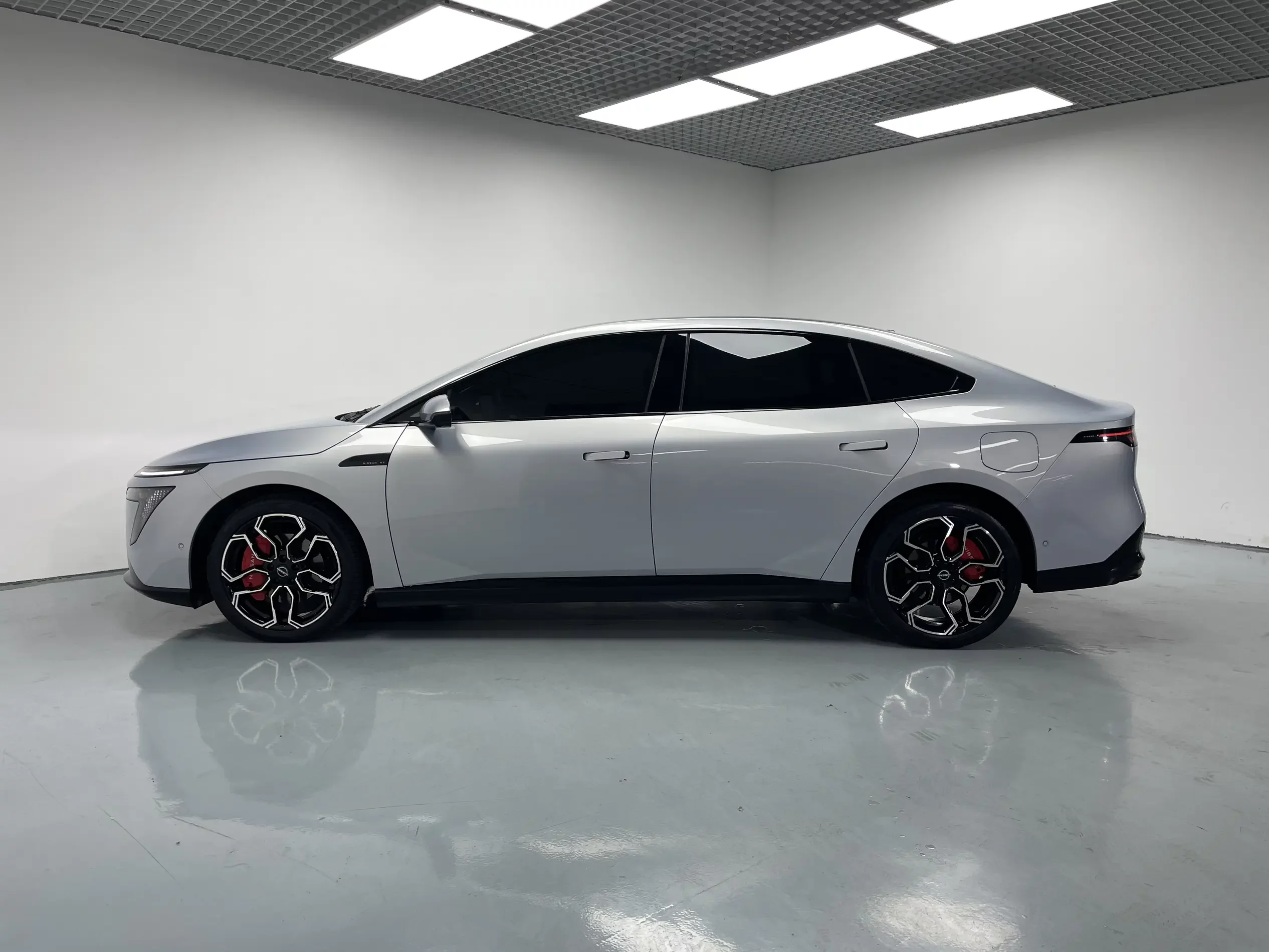 Nissan N7