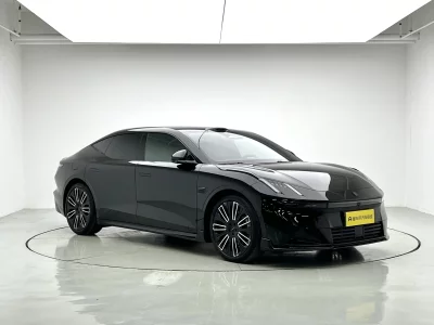 Lynk & Co 10 EM-P