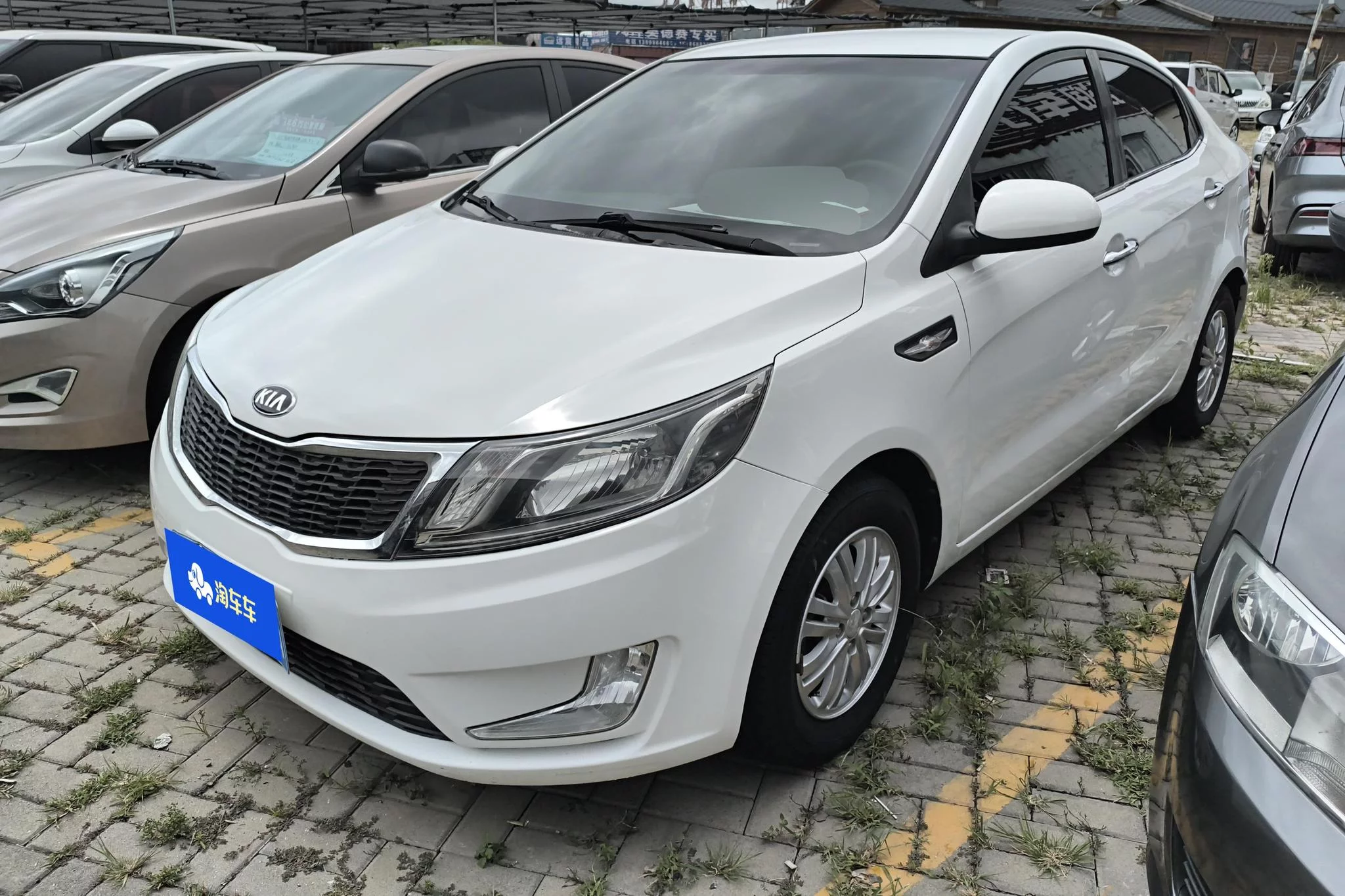 Kia K2  из Китая
