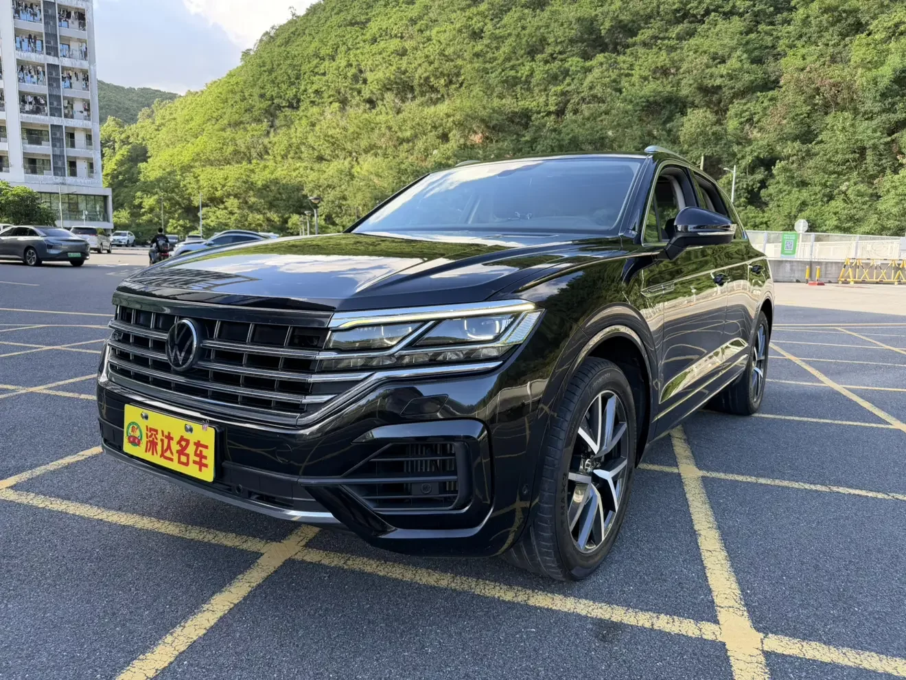 Volkswagen Touareg  из Китая