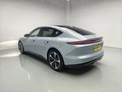 NIO ET5
