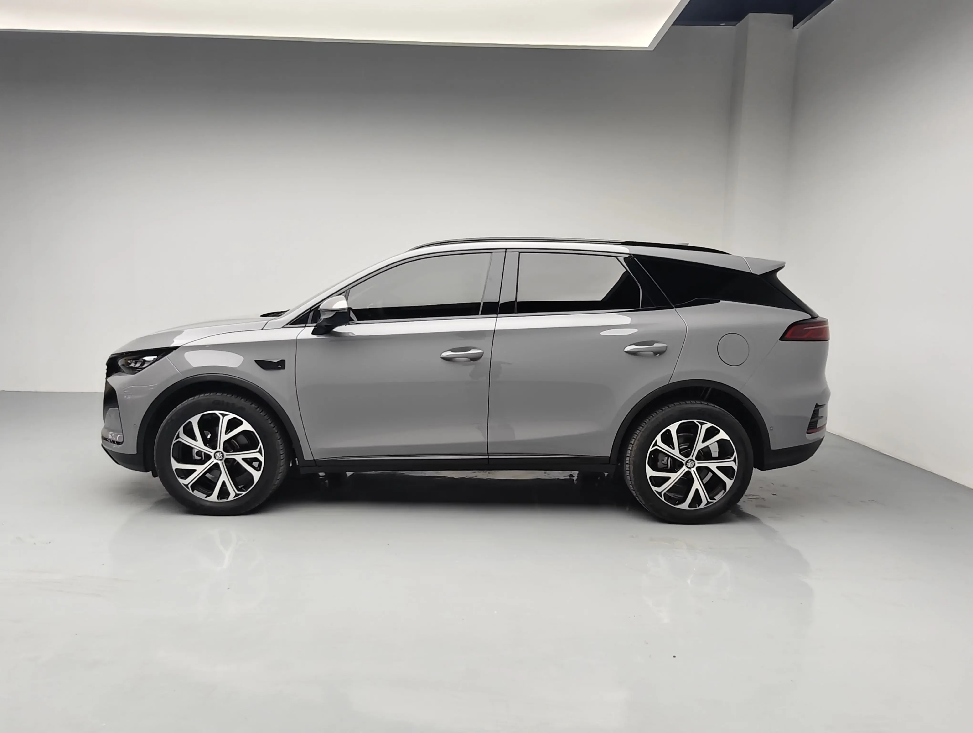 BYD Tang DM