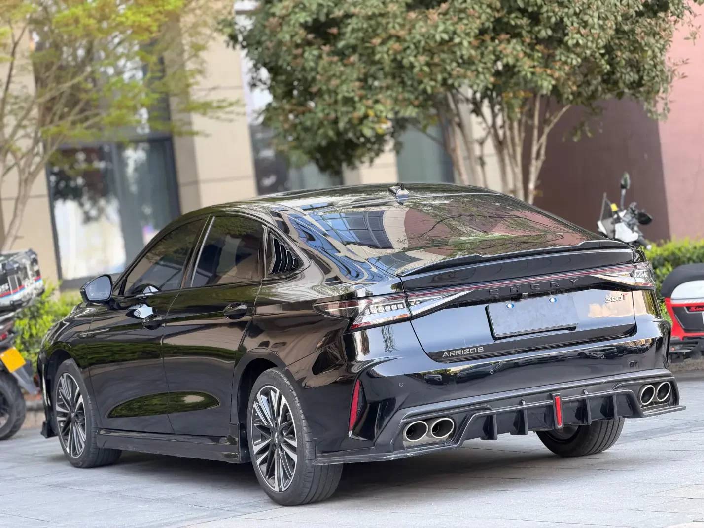 Chery Arrizo 8