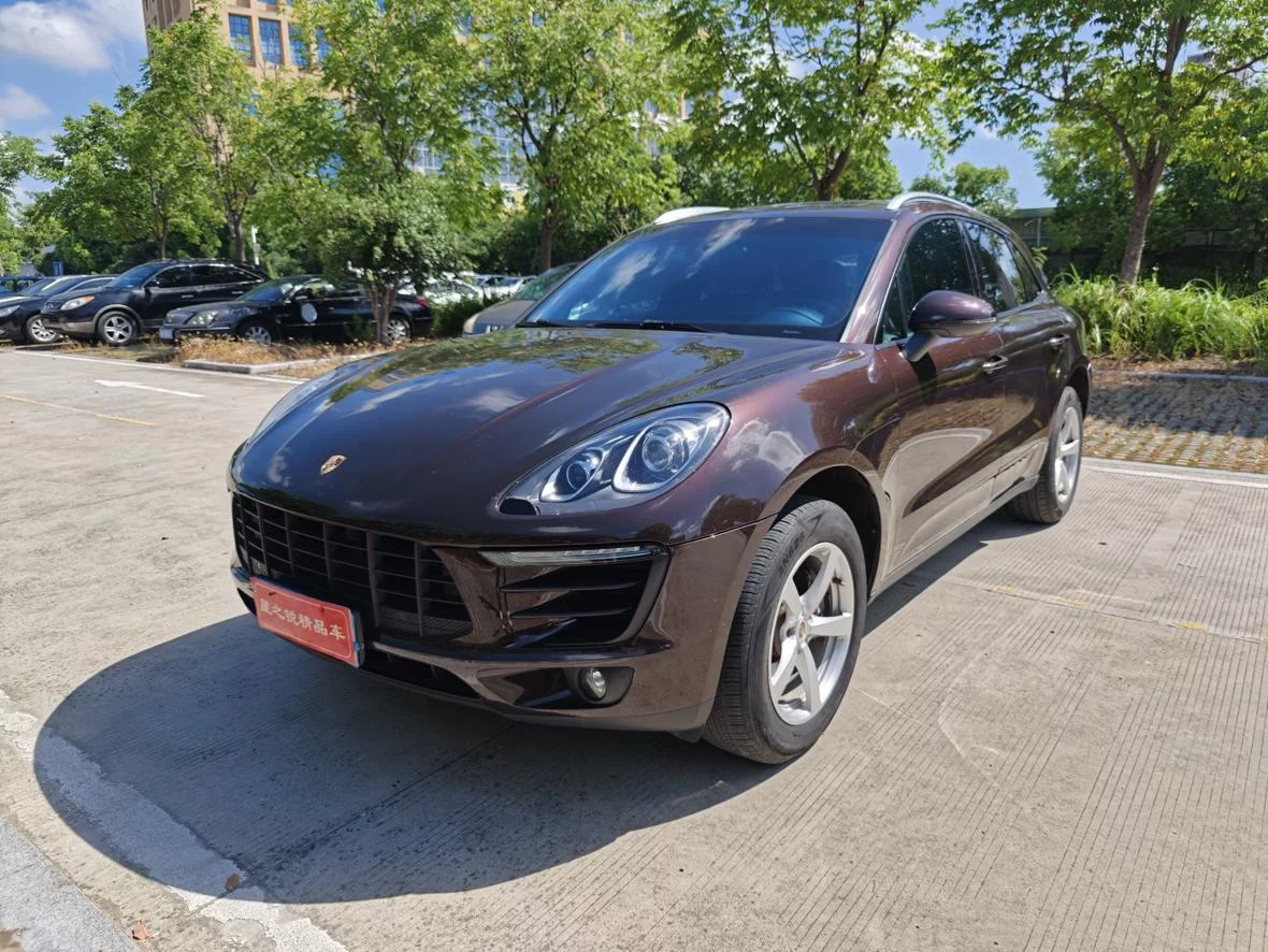 Porsche Macan  из Китая