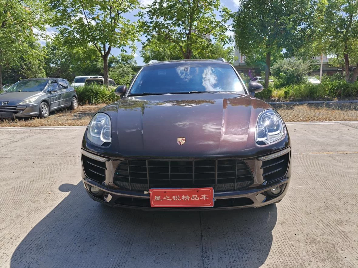 Porsche Macan  из Китая