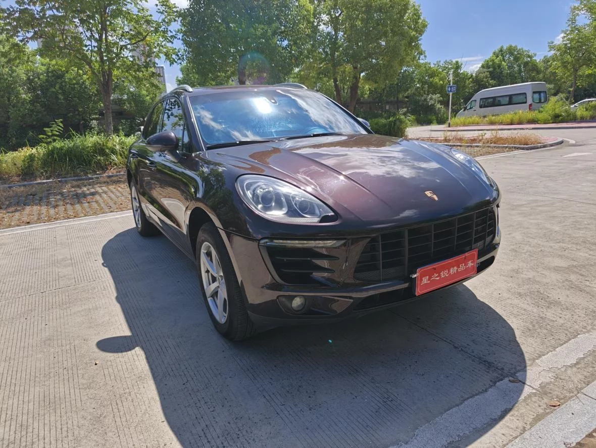 Porsche Macan