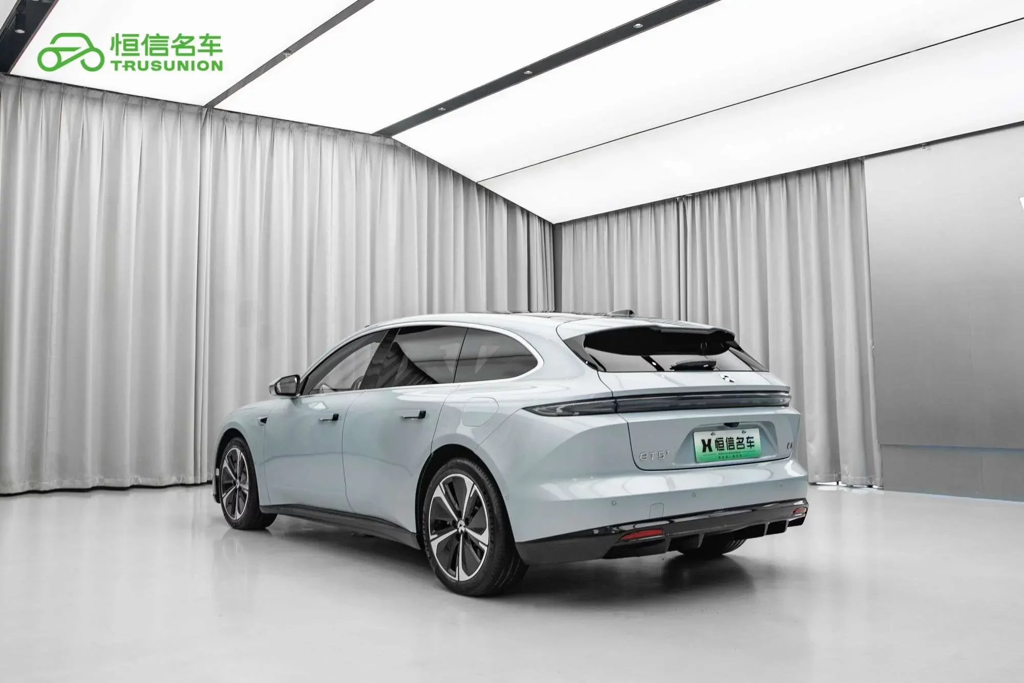 NIO ET5T