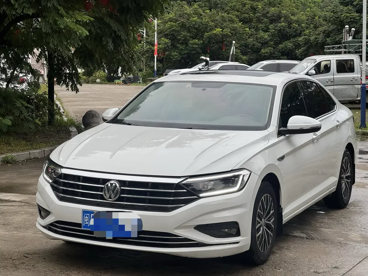 Volkswagen Sagitar