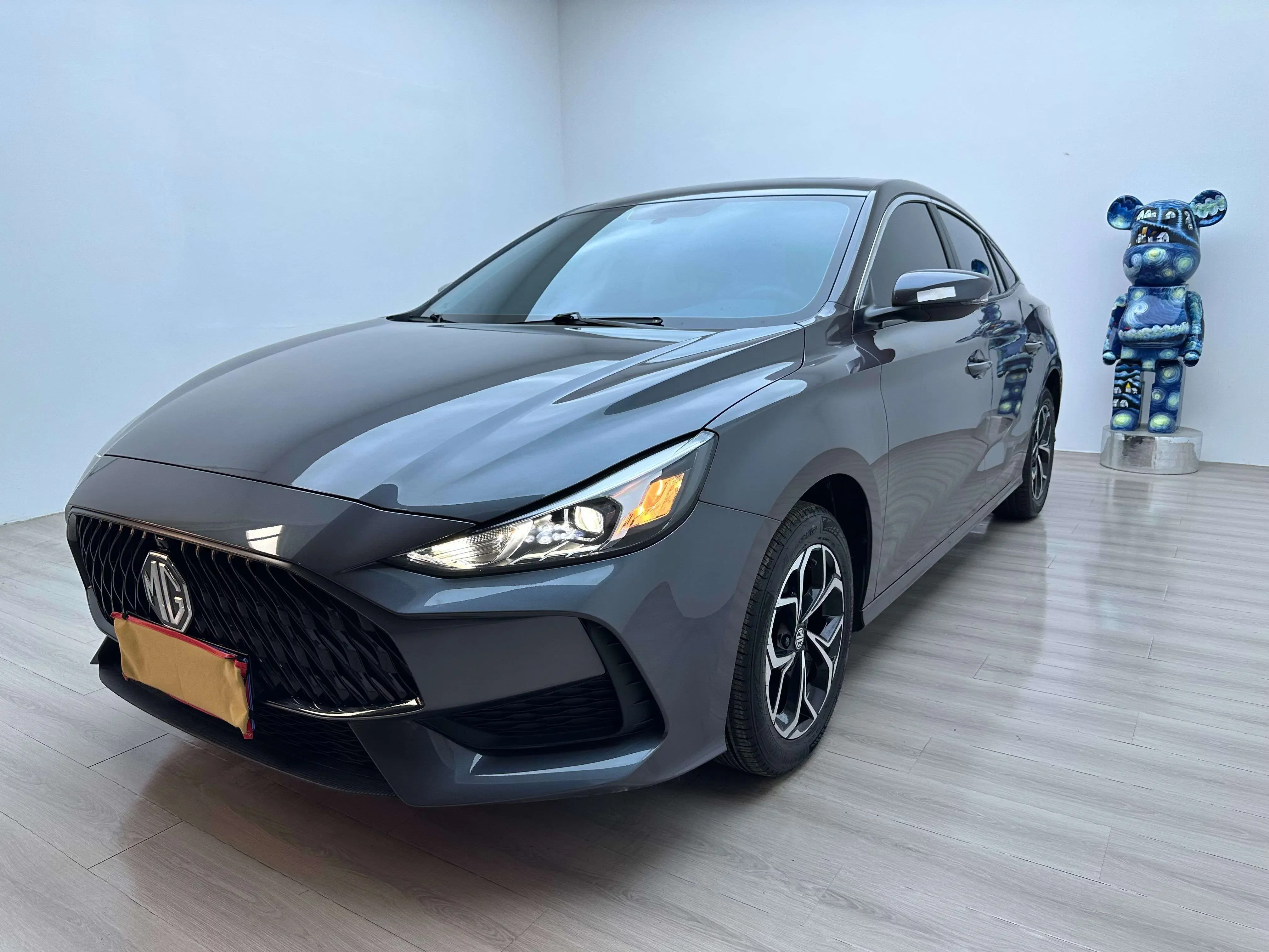 MG 5