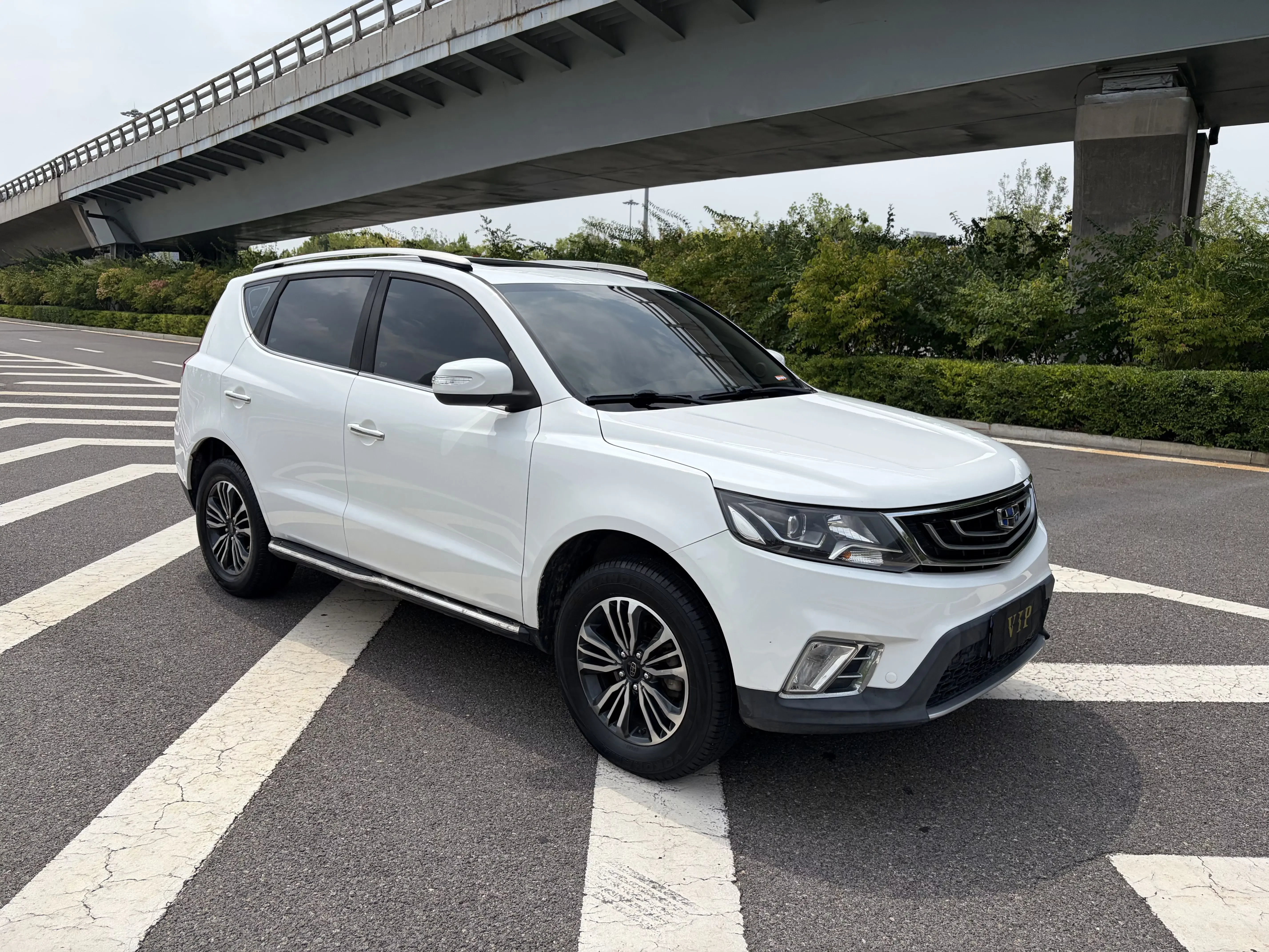 Geely Vision X6