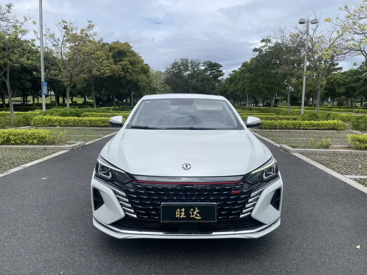 Dongfeng Yixuan MAX
