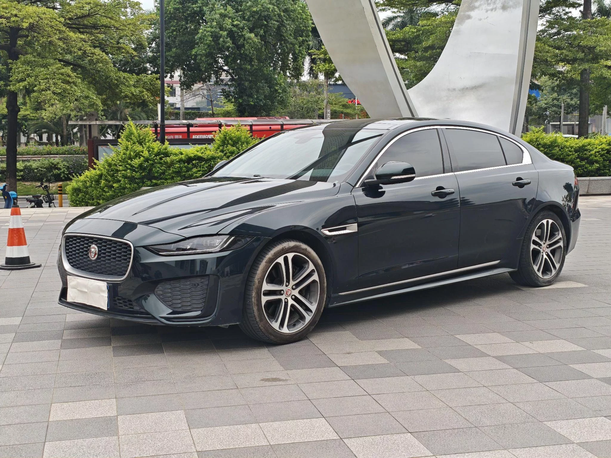 Jaguar XEL