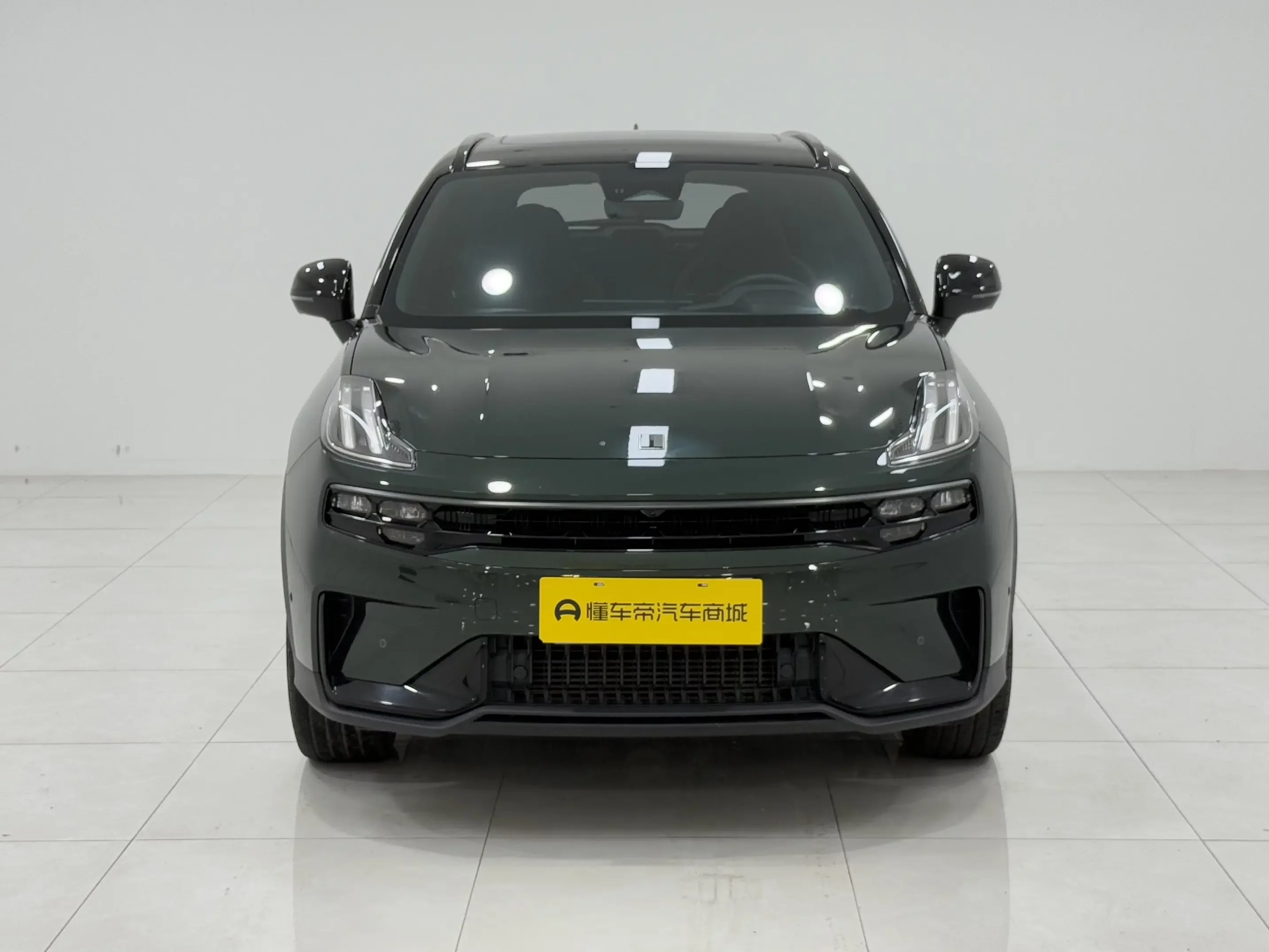Lynk & Co 06