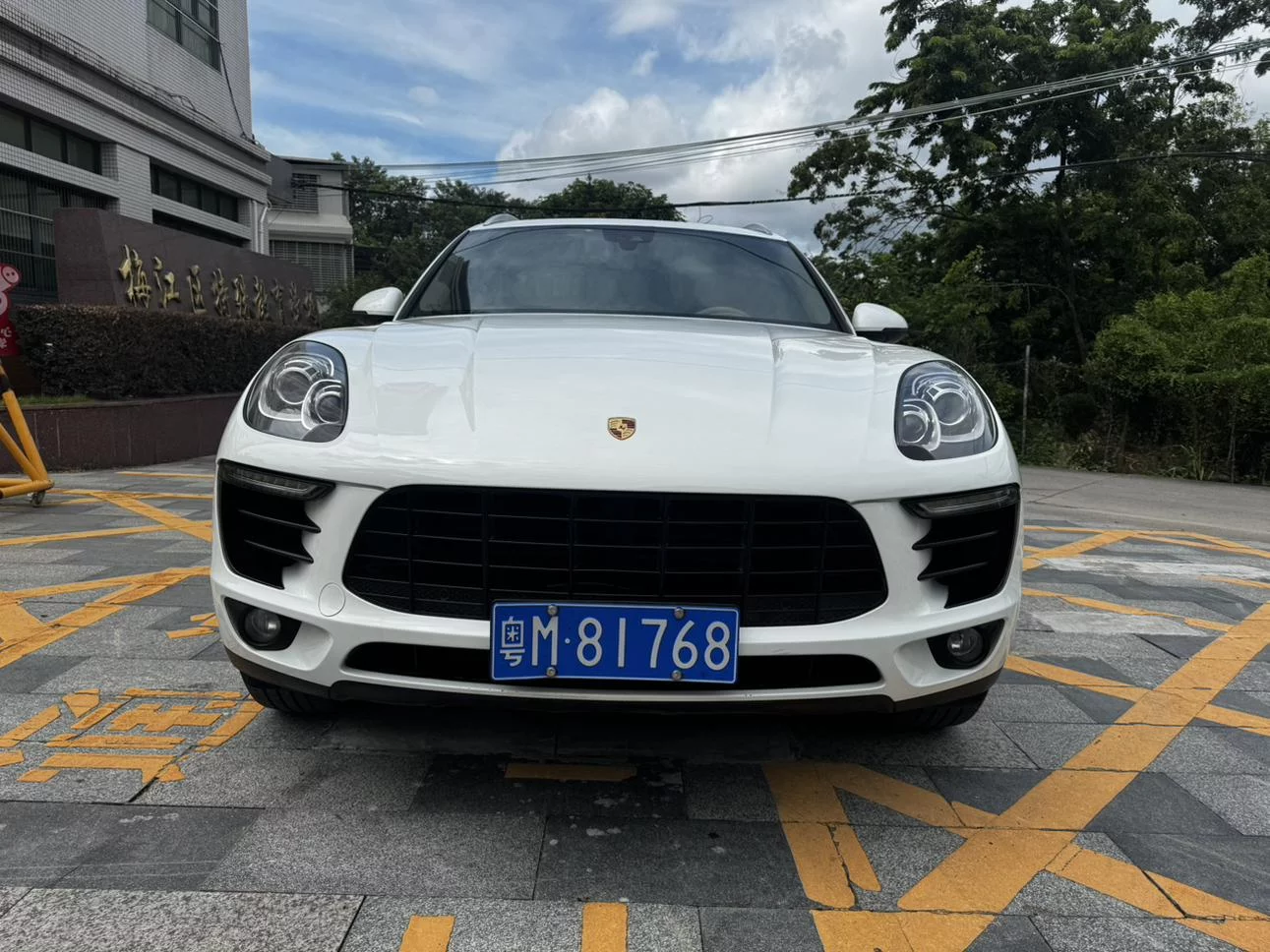 Porsche Macan  из Китая