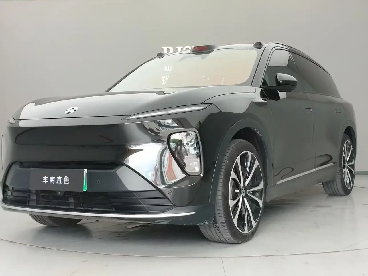 NIO ES8