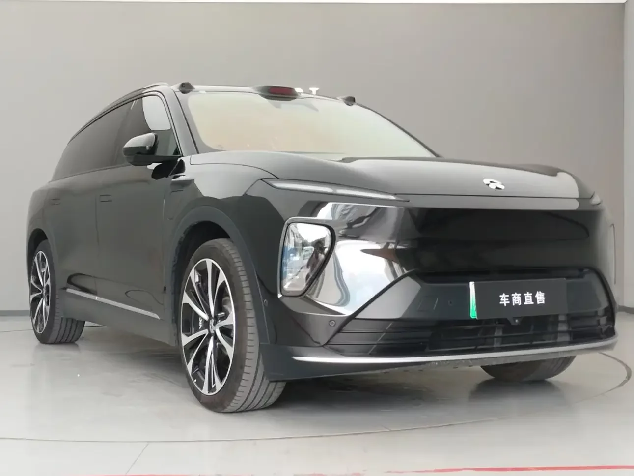 NIO ES8