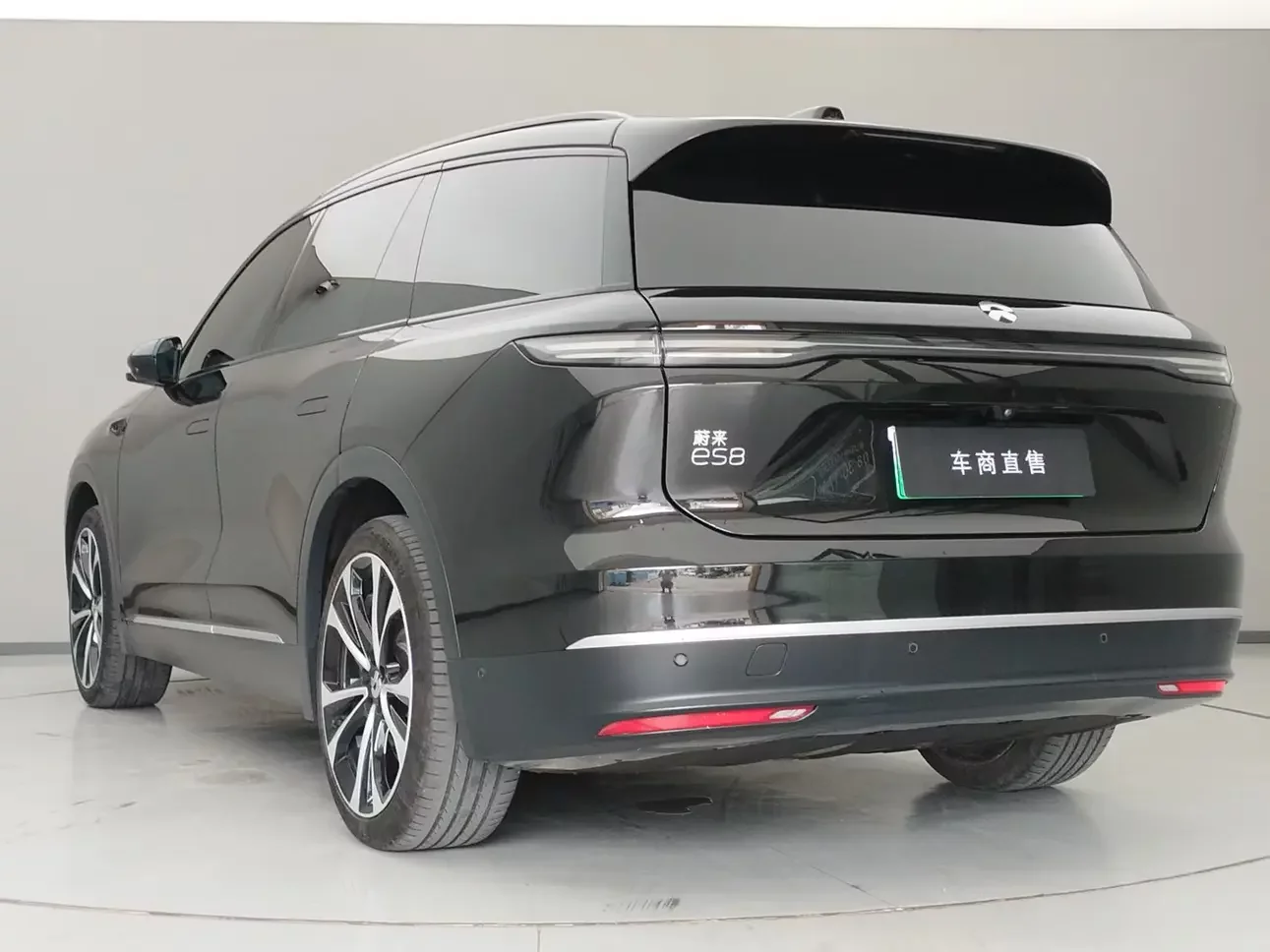 NIO ES8