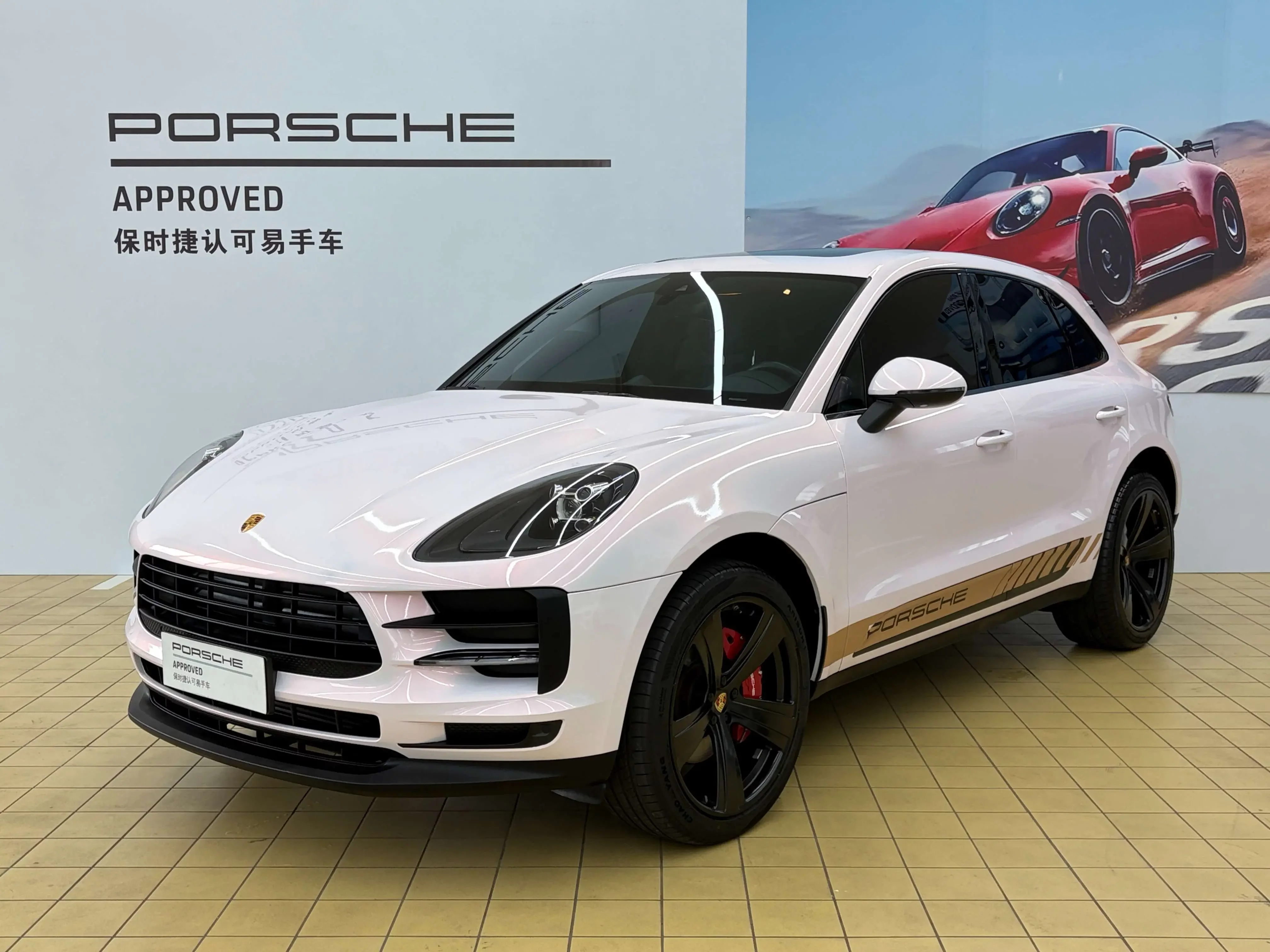Porsche Macan  из Китая