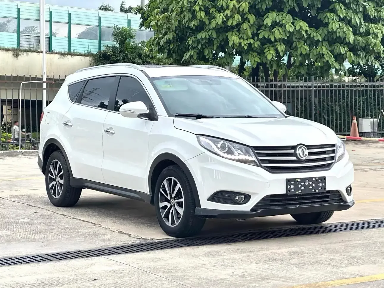 Dongfeng Fengon 580