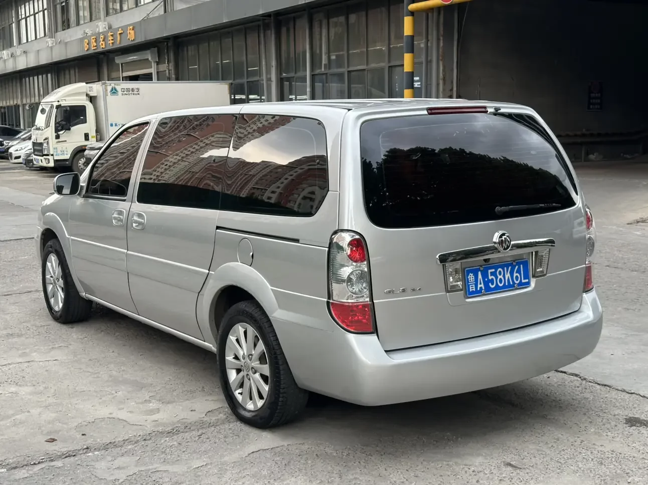 Buick GL8