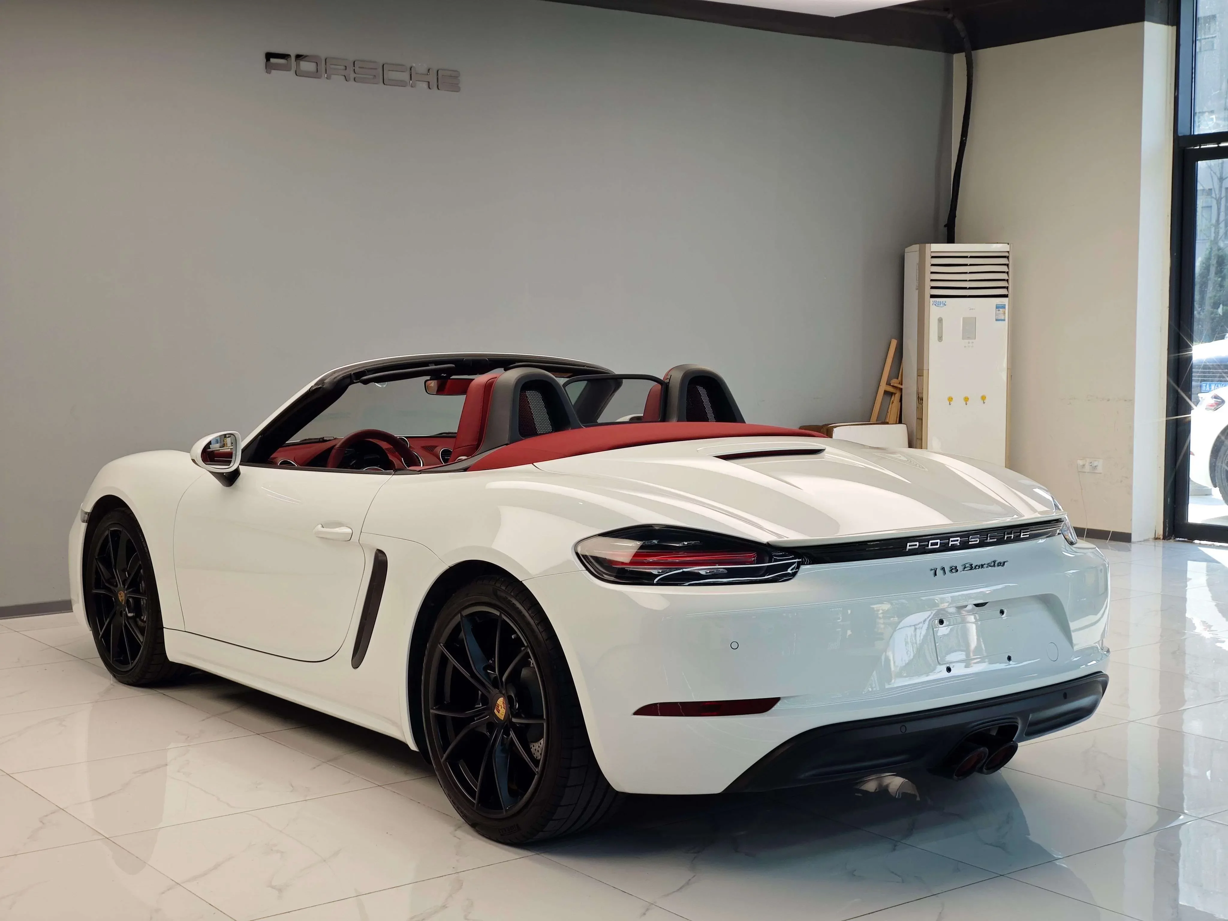 Porsche 718