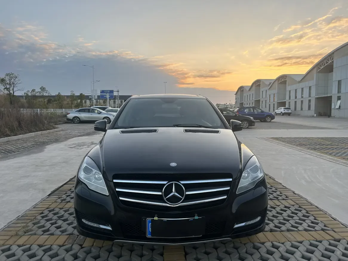 Mercedes-Benz R-Class