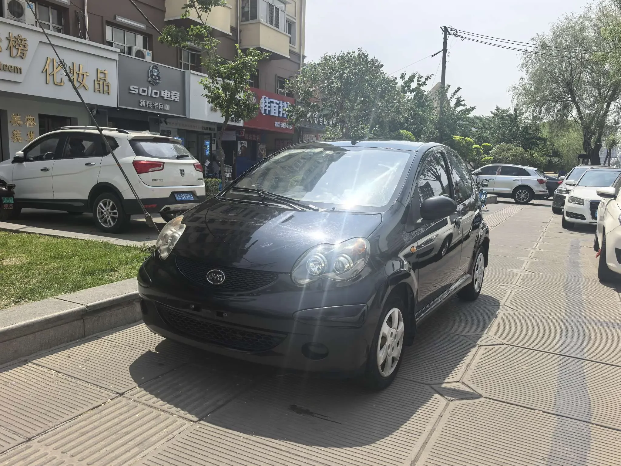 BYD F0