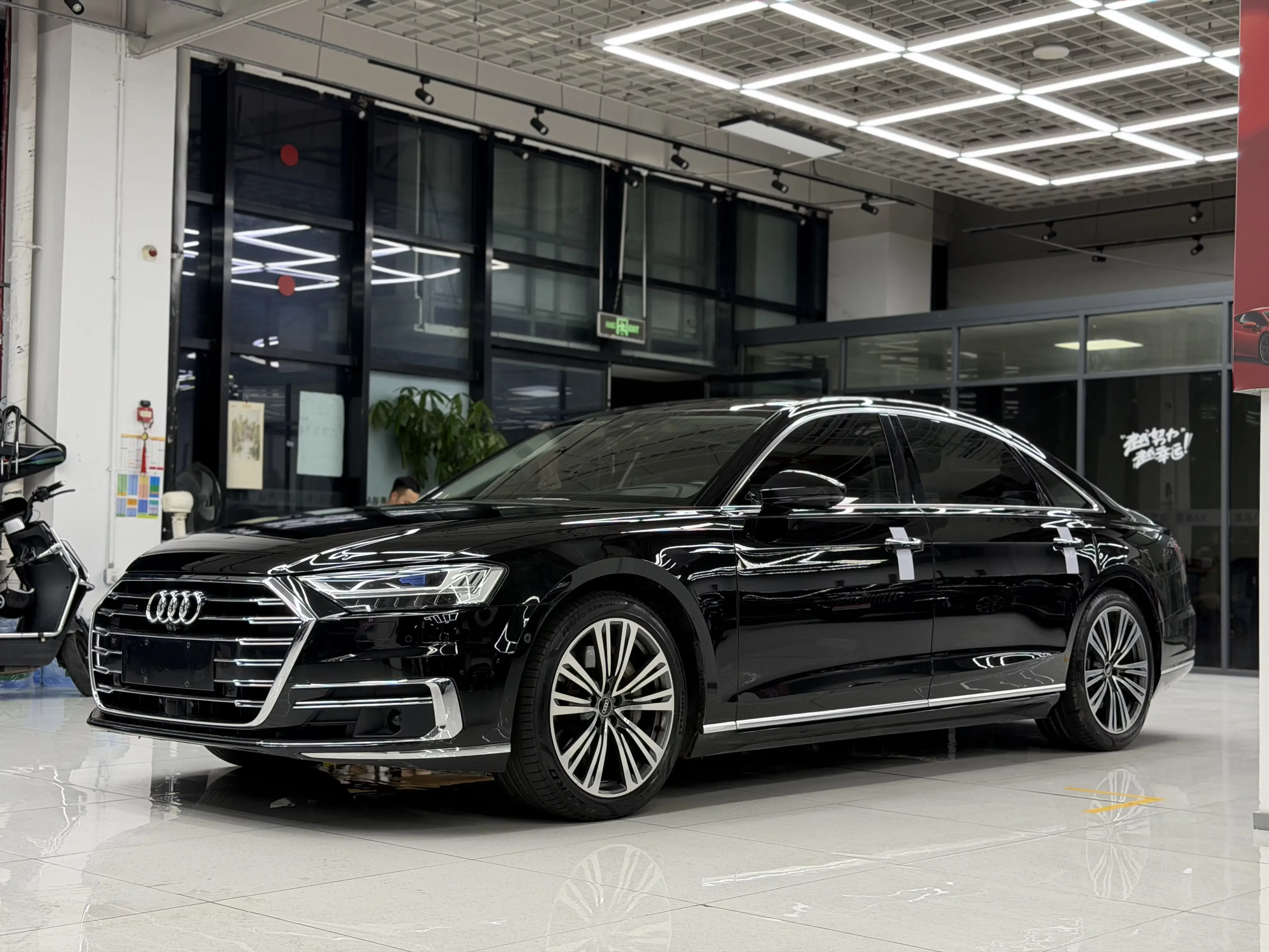 Audi A8