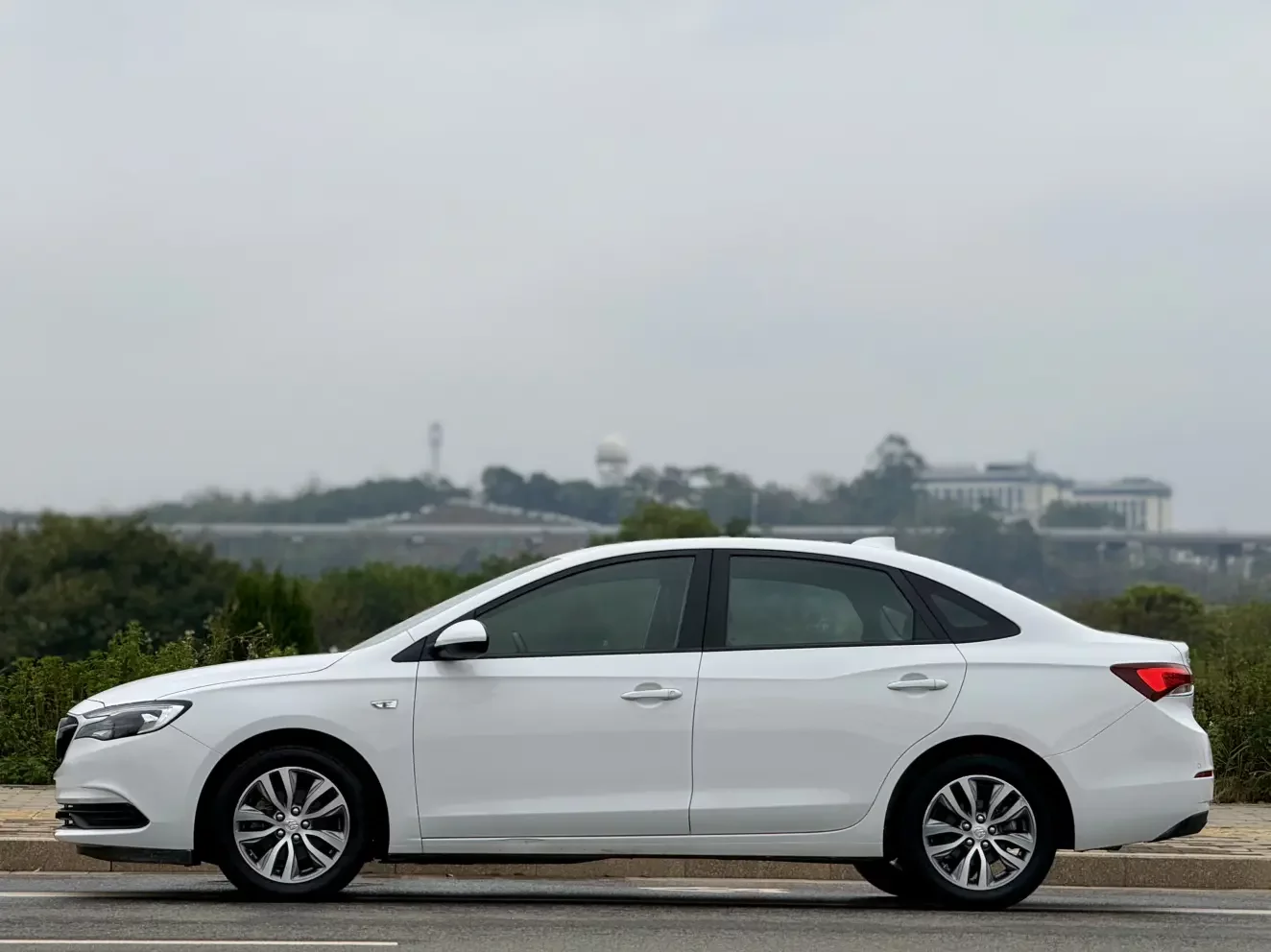 Buick Yinglang
