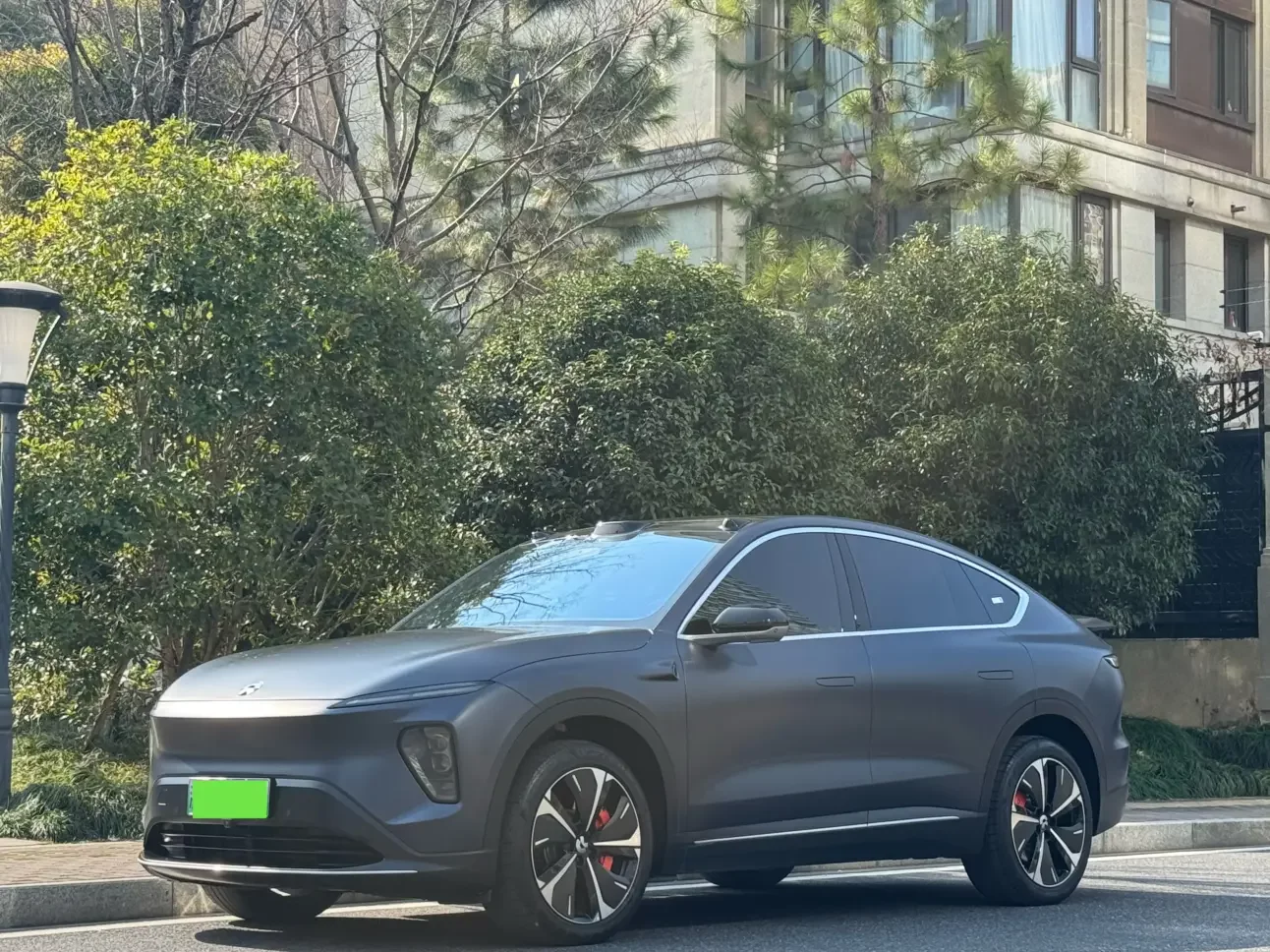 NIO EC7