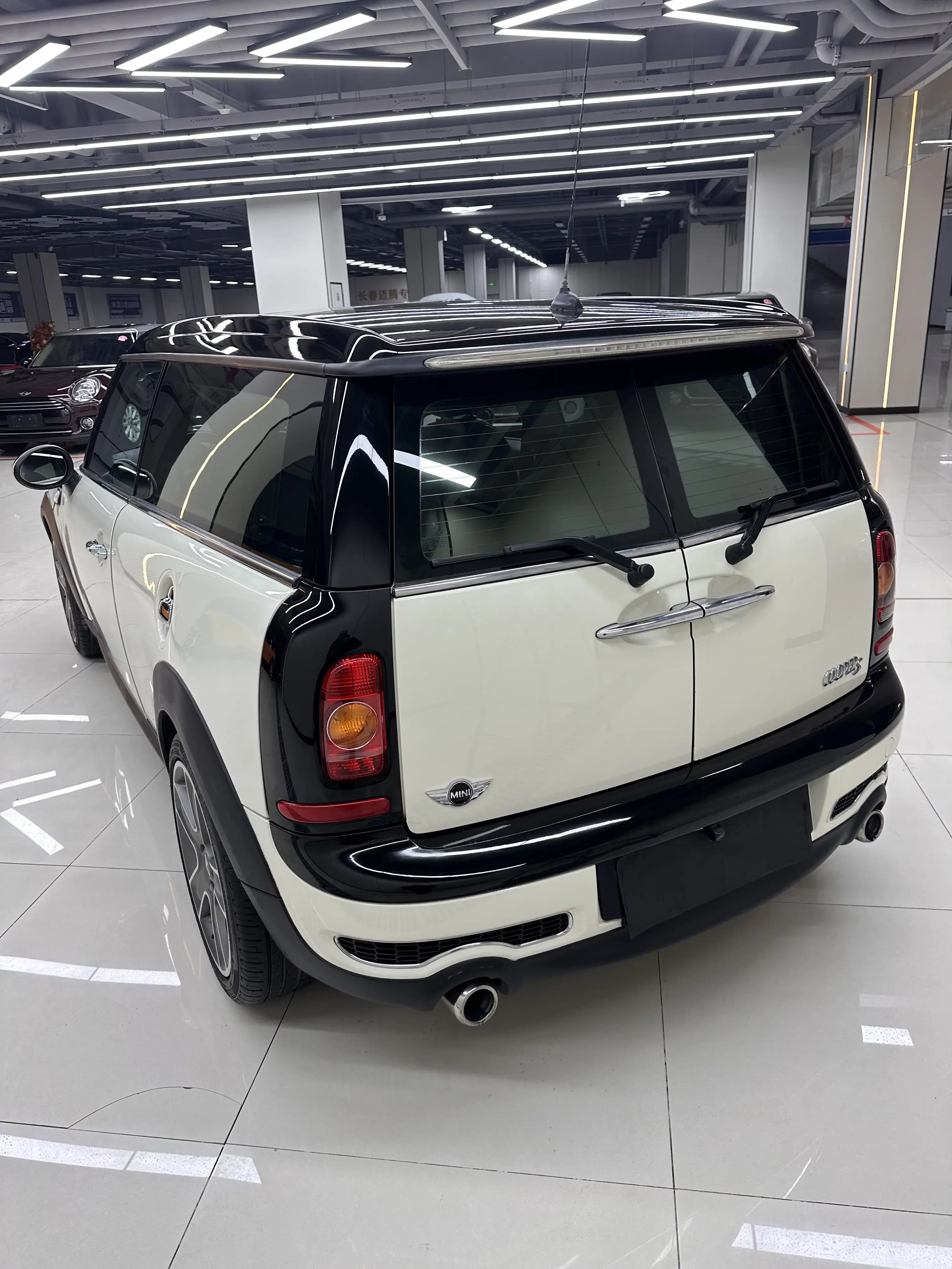 MINI CLUBMAN