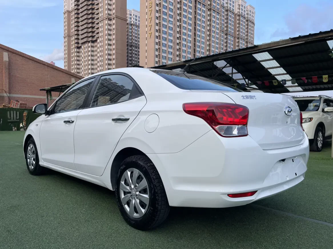 Hyundai Verna
