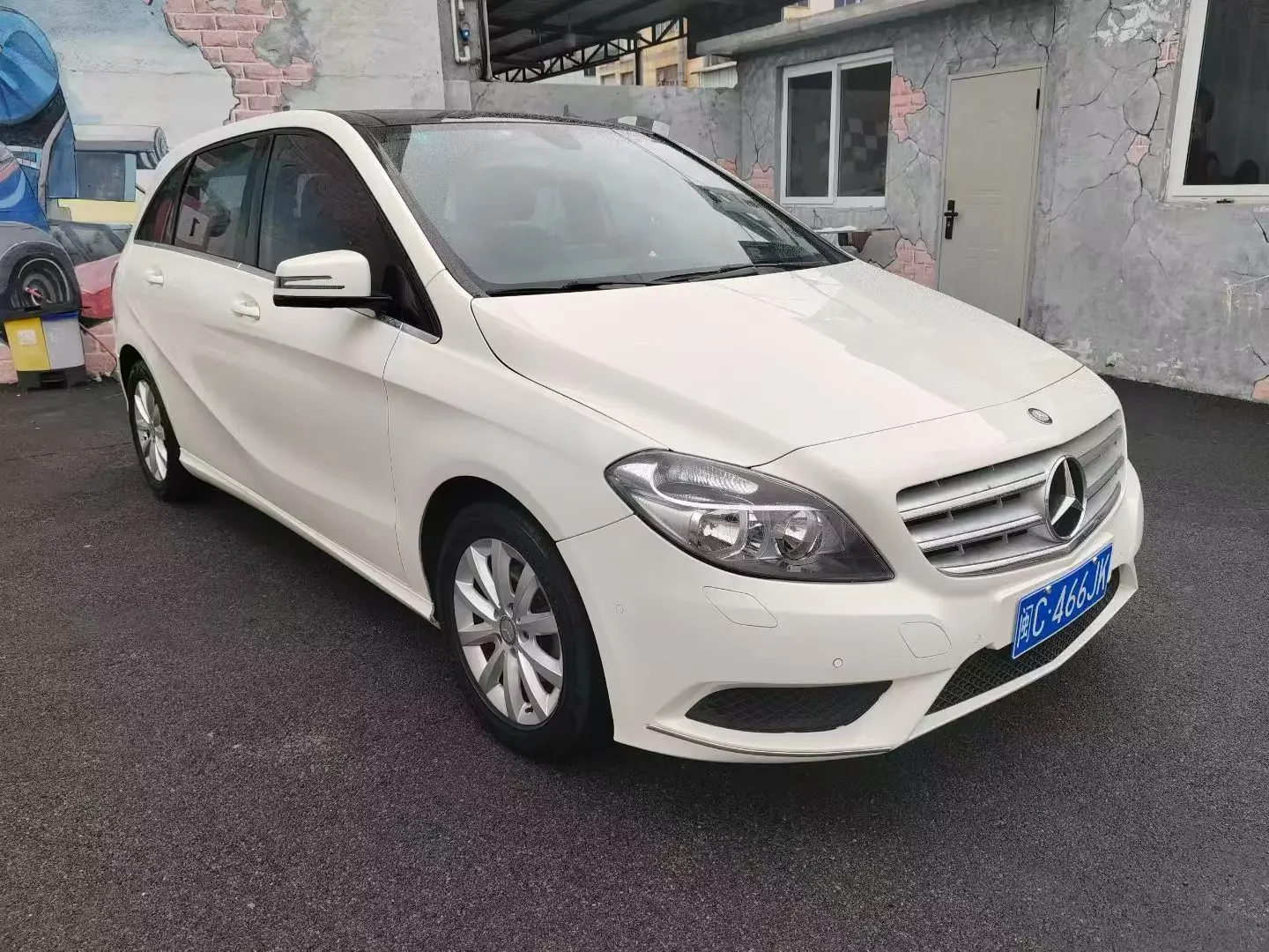 Mercedes-Benz B Class